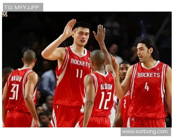 小霸王姚明：从篮球巨星到文化符号的传奇之路与影响力探讨